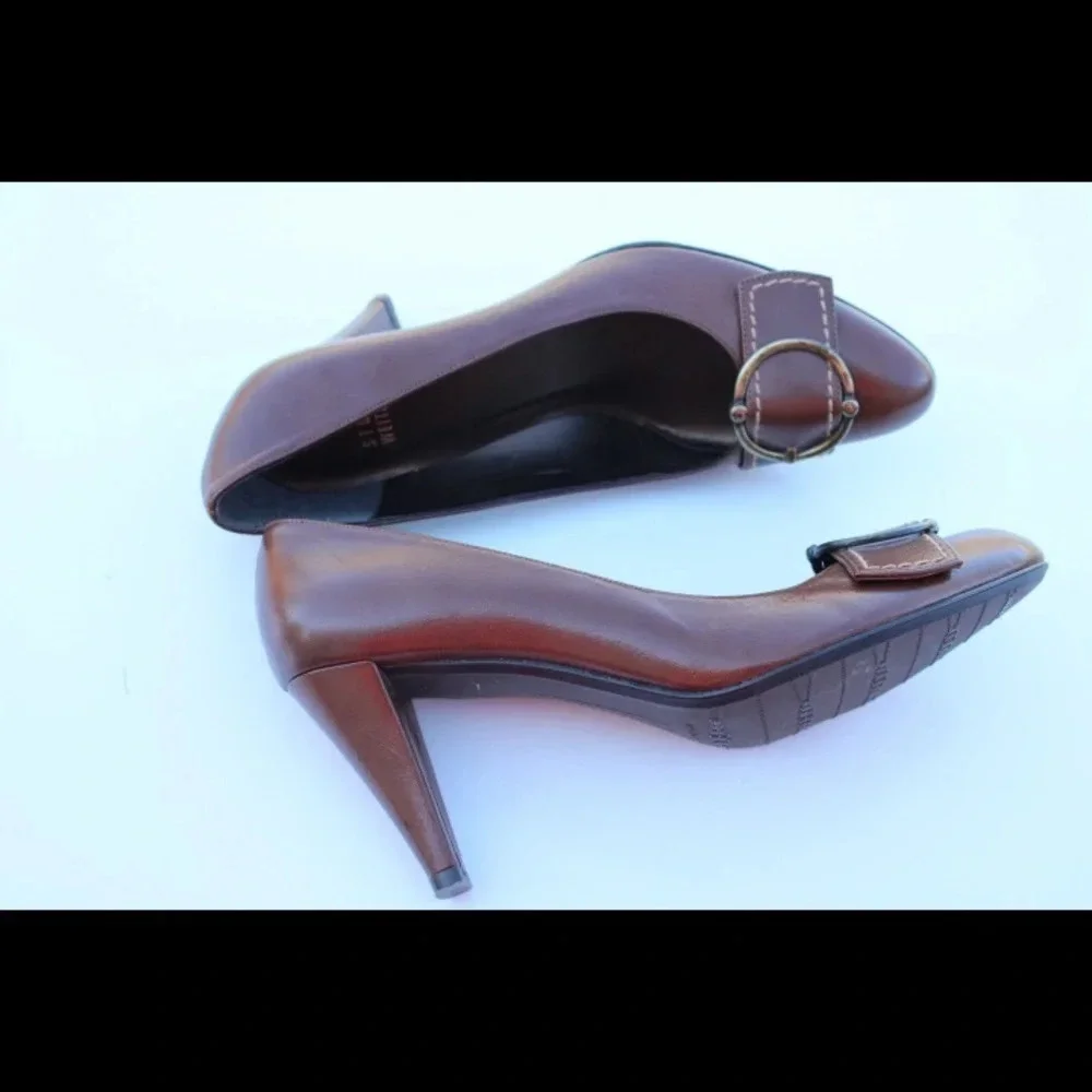 Stuart Weitzman pumps - Picture 5 of 8